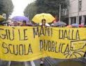 manifestazione scuola.jpg