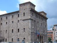 Terni - Palazzo Spada e largo Flachi.jpg