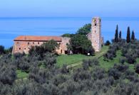monastero olivetani isola polvese.jpg