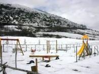 pettino parco gioco con neve.jpg